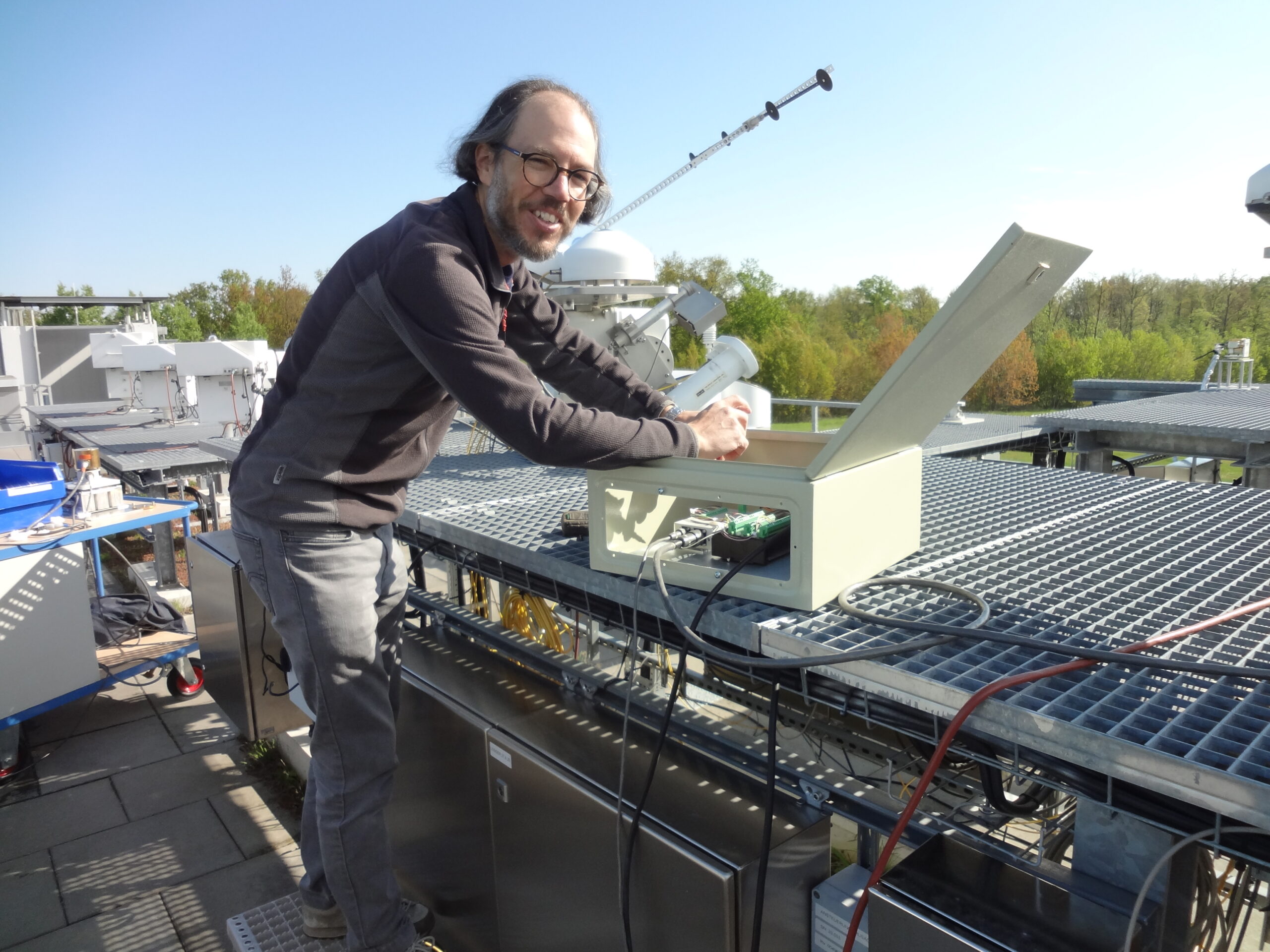 Installation work at DWD Lindenberg